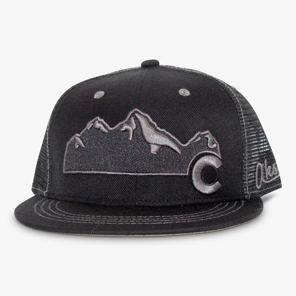 All black Aksels Rocky Mountain Colorado flatbill snapback hat